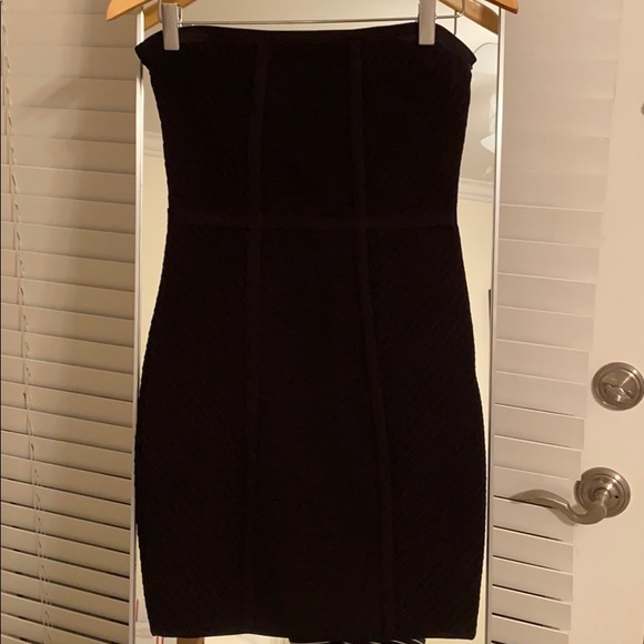 🔥🔥 STRETTA Black Strapless Bandage Dress - Picture 2 of 8